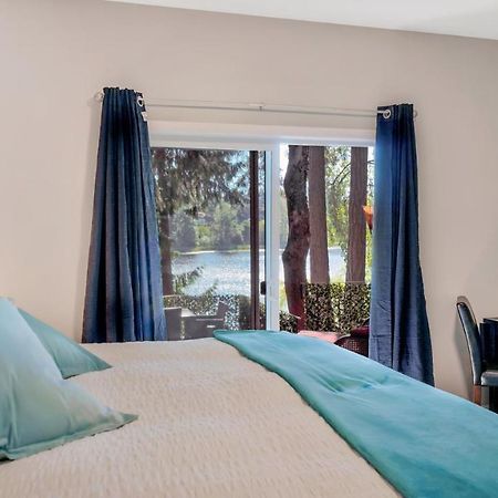 Willow Suite - Lakeside Retreat Виктория Экстерьер фото